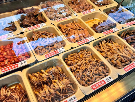 鲜货少卖5个亿，门店缩水5000家，绝味食品半年净利跌四成
